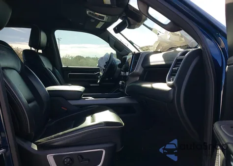 2021 Ram 1500 Laramie 4X4 5'7 Box из США, поврежденный, VIN 1C6SRFJT6MN778037